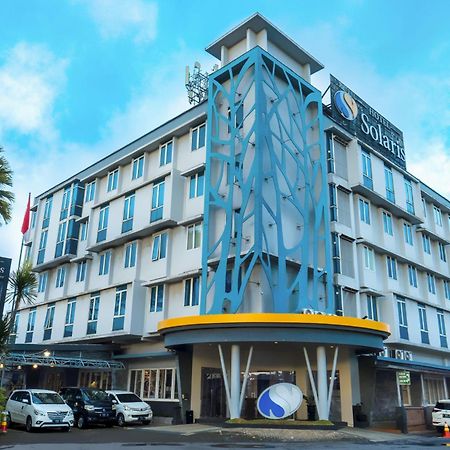 Solaris Hotel Malang Exterior foto